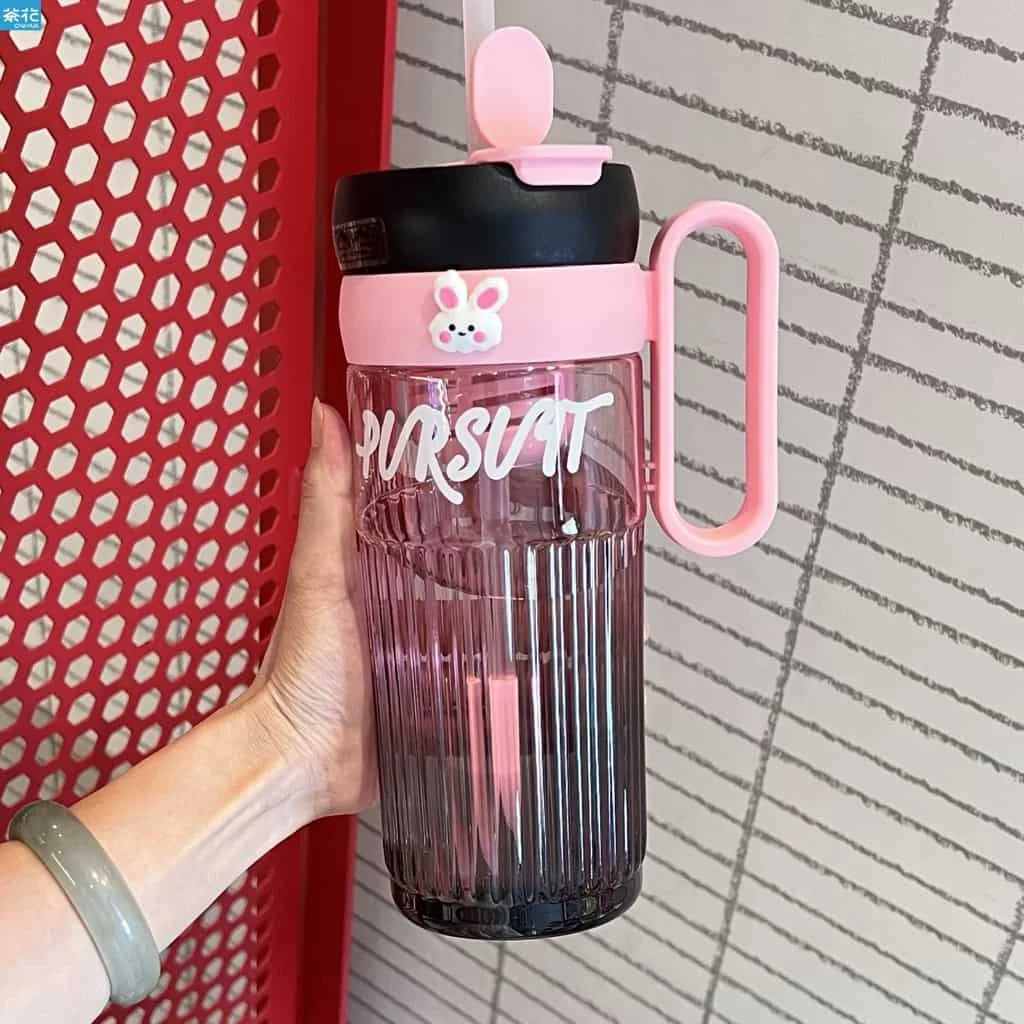 Pursuit Aesthetic Fluted Acrylic Glass Tumbler – 550ml Sipper with Straw and Easy-Grip Handle